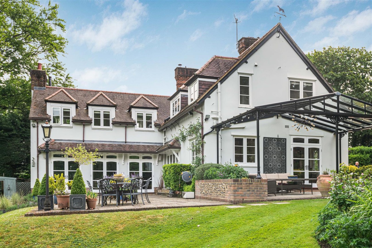 Shenleybury, Shenley