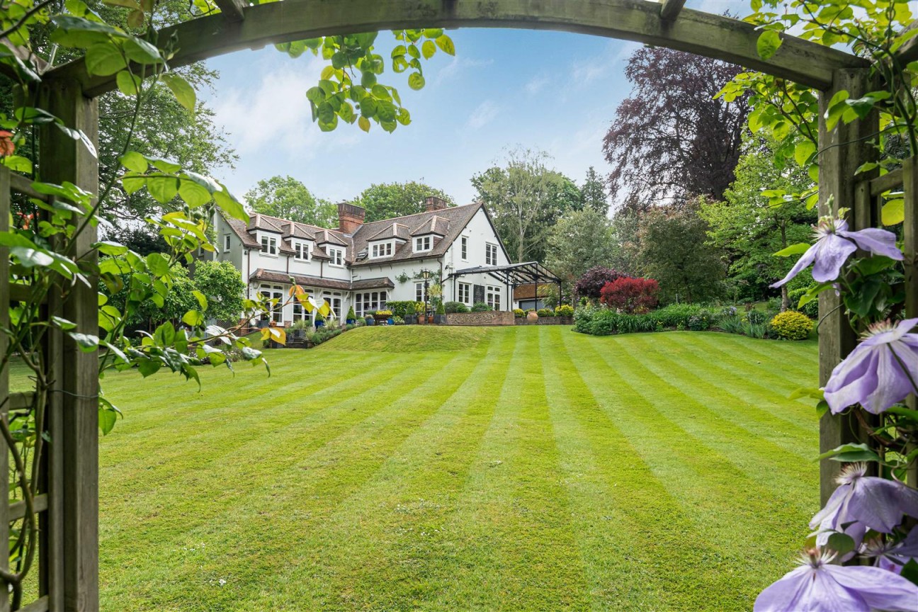 Shenleybury, Shenley