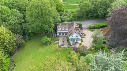Shenleybury, Shenley