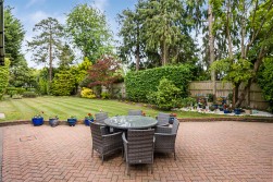 Williams Way, Radlett