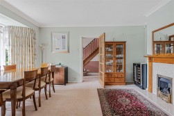 Williams Way, Radlett