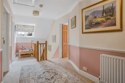 Williams Way, Radlett