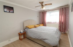 Byron Avenue, Borehamwood