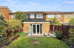 Byron Avenue, Borehamwood