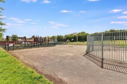 Byron Avenue, Borehamwood