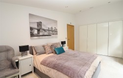 Sandy Lane, Bushey