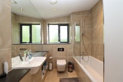 Sandy Lane, Bushey