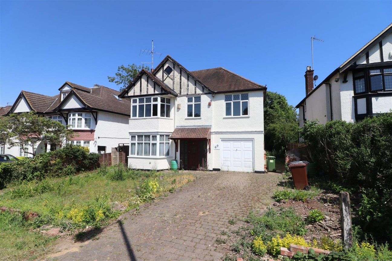 Deacons Hill Road, Elstree, Borehamwood