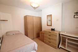 Barnet Lane, Elstree, Borehamwood