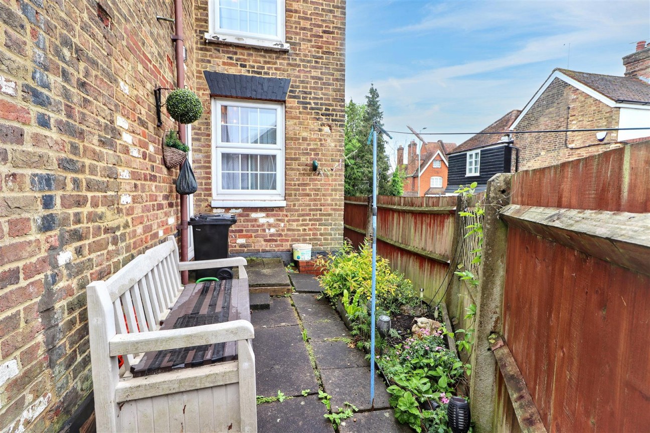 Barnet Lane, Elstree, Borehamwood