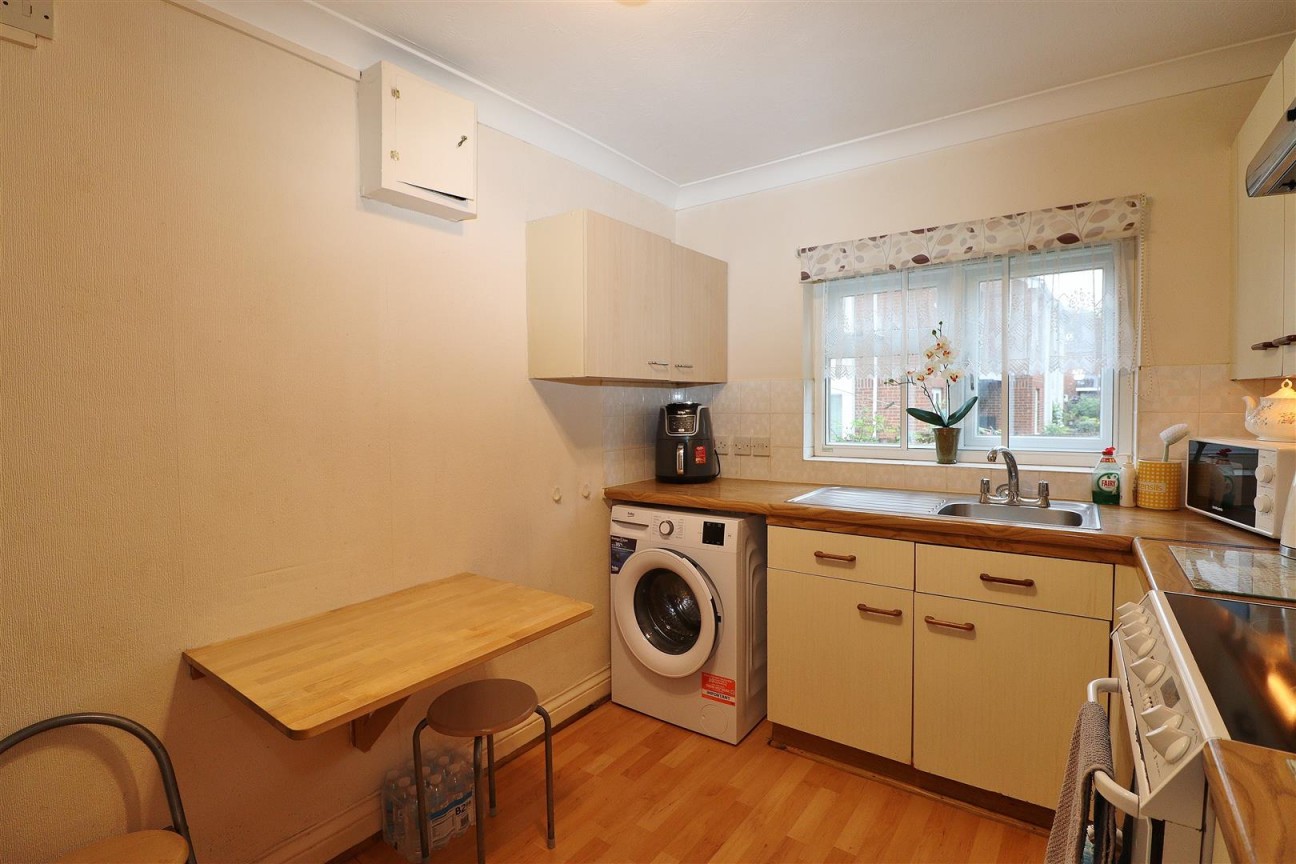 Barnet Lane, Elstree, Borehamwood