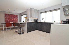Bridle Close, Borehamwood