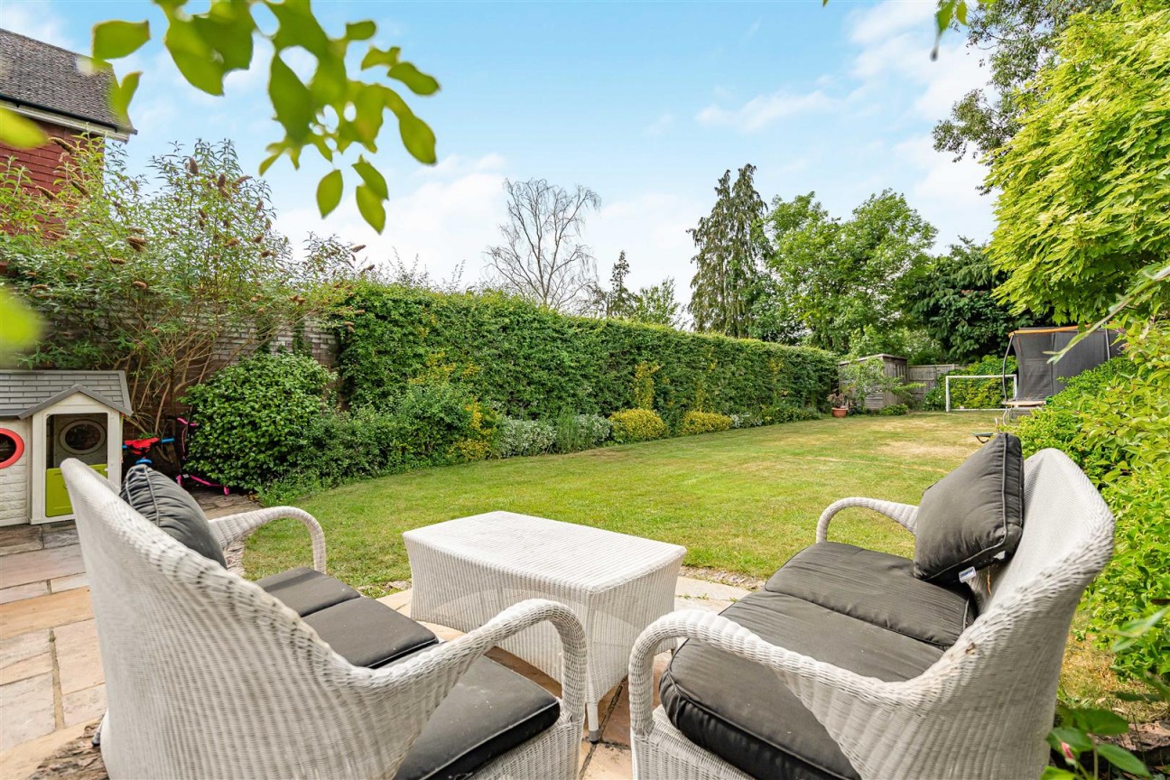 Oakridge Avenue, Radlett