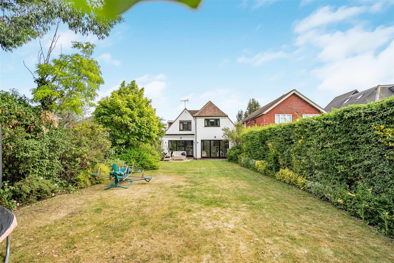 Oakridge Avenue, Radlett