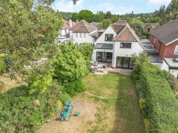 Oakridge Avenue, Radlett