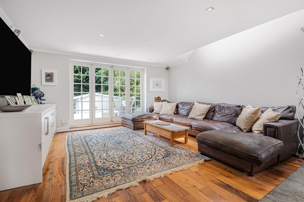The Avenue, Radlett
