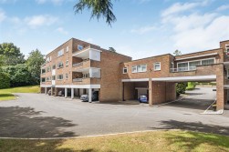 Darnhills, Radlett