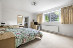 Darnhills, Radlett