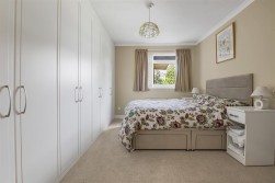 Darnhills, Radlett