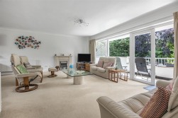 Darnhills, Radlett