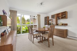 Darnhills, Radlett