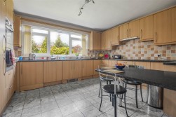 Darnhills, Radlett