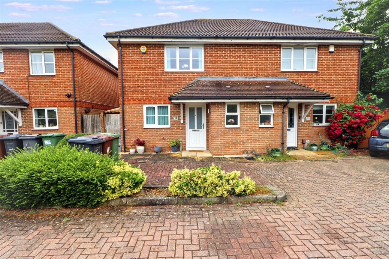 Beechfield Close, Borehamwood
