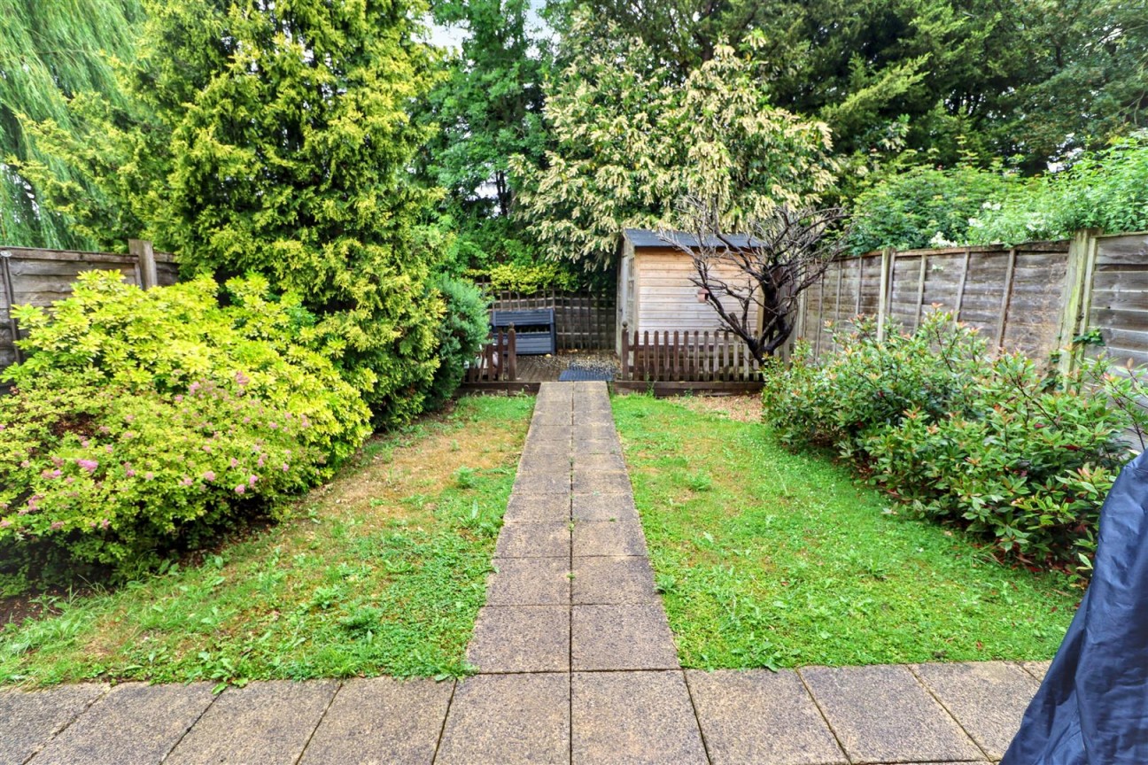 Beechfield Close, Borehamwood