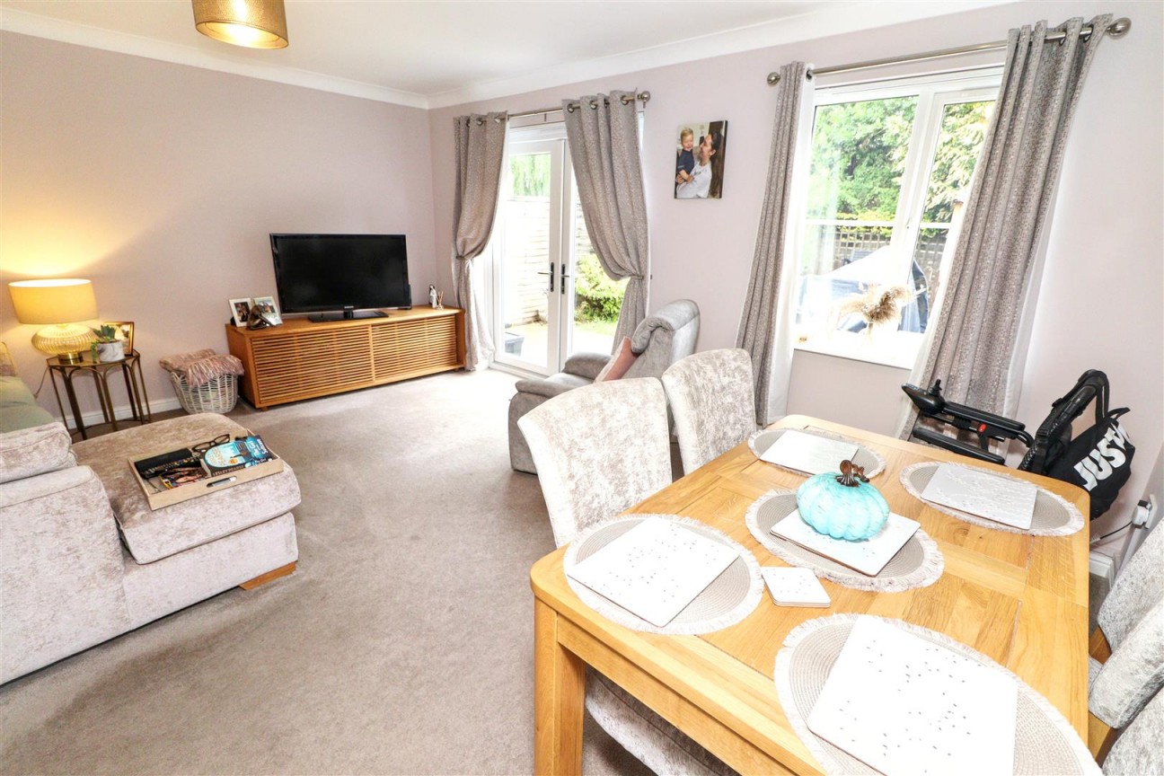 Beechfield Close, Borehamwood