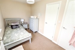 Beechfield Close, Borehamwood