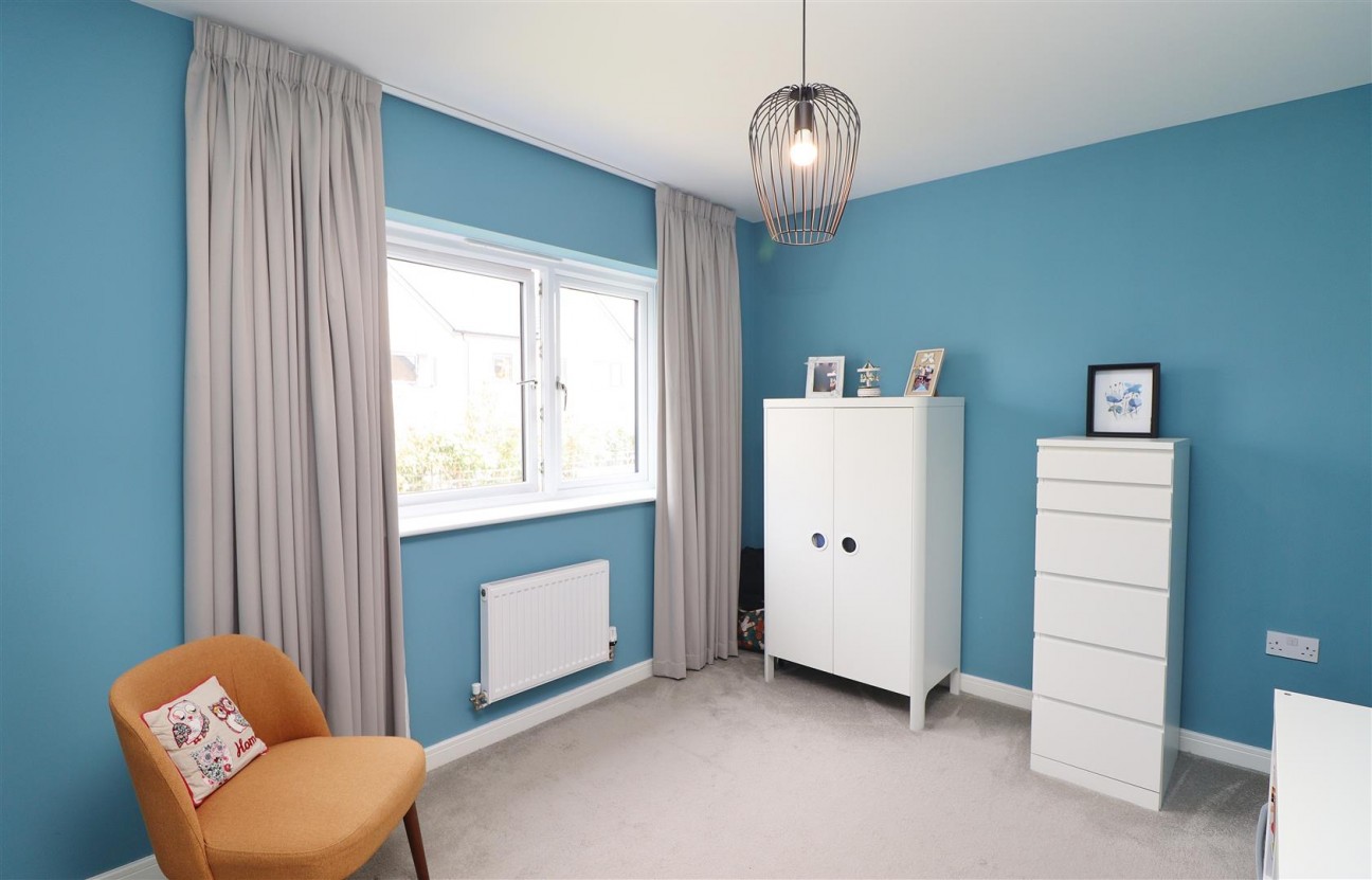 Holmesley Road, Borehamwood