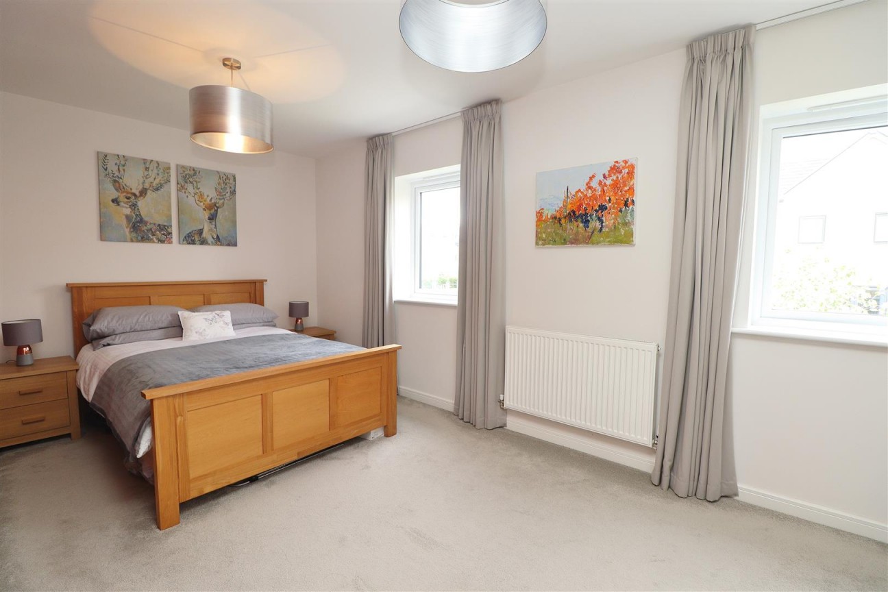 Holmesley Road, Borehamwood