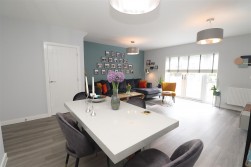 Holmesley Road, Borehamwood