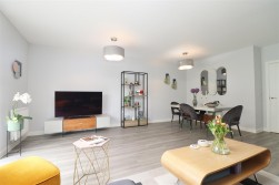 Holmesley Road, Borehamwood