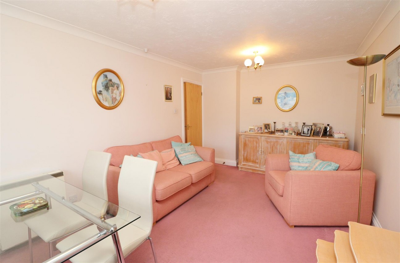Barnet Lane, Elstree, Borehamwood