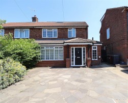 Thornbury Gardens, Borehamwood