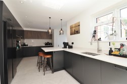 Thornbury Gardens, Borehamwood