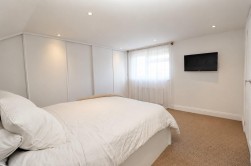 Thornbury Gardens, Borehamwood