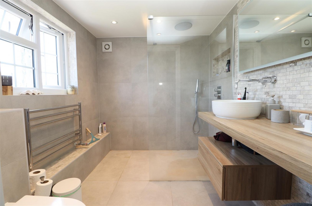 Thornbury Gardens, Borehamwood