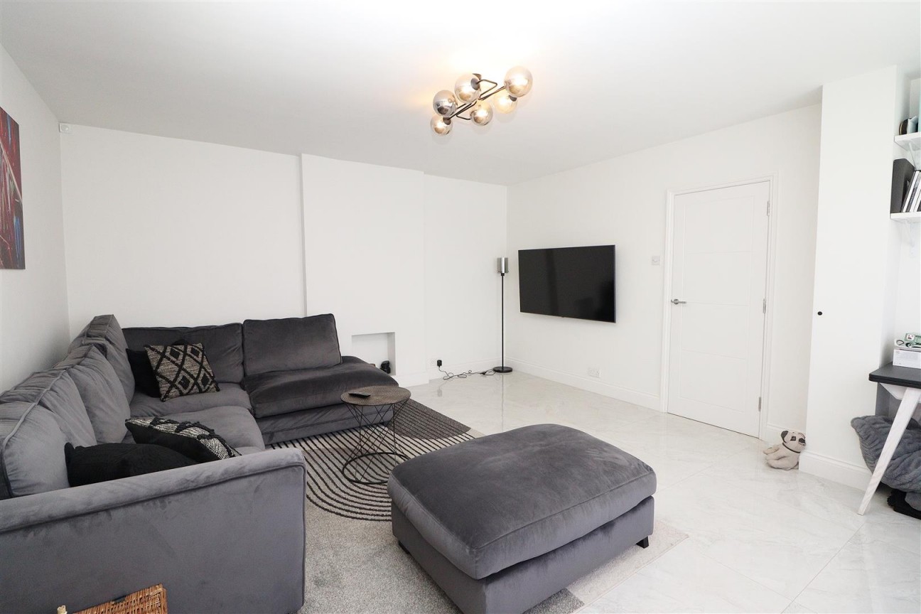 Thornbury Gardens, Borehamwood