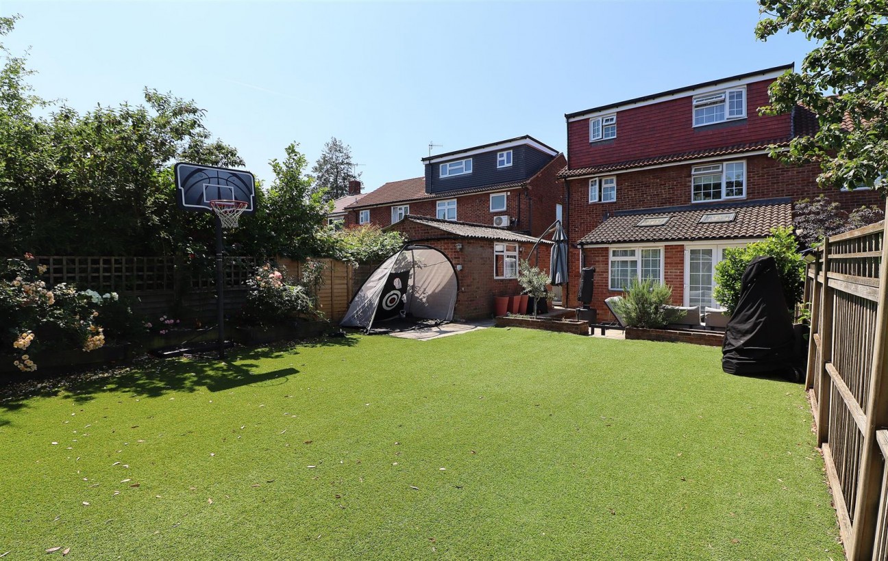 Thornbury Gardens, Borehamwood