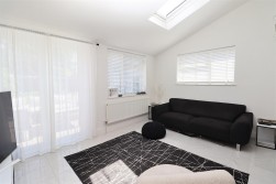 Thornbury Gardens, Borehamwood