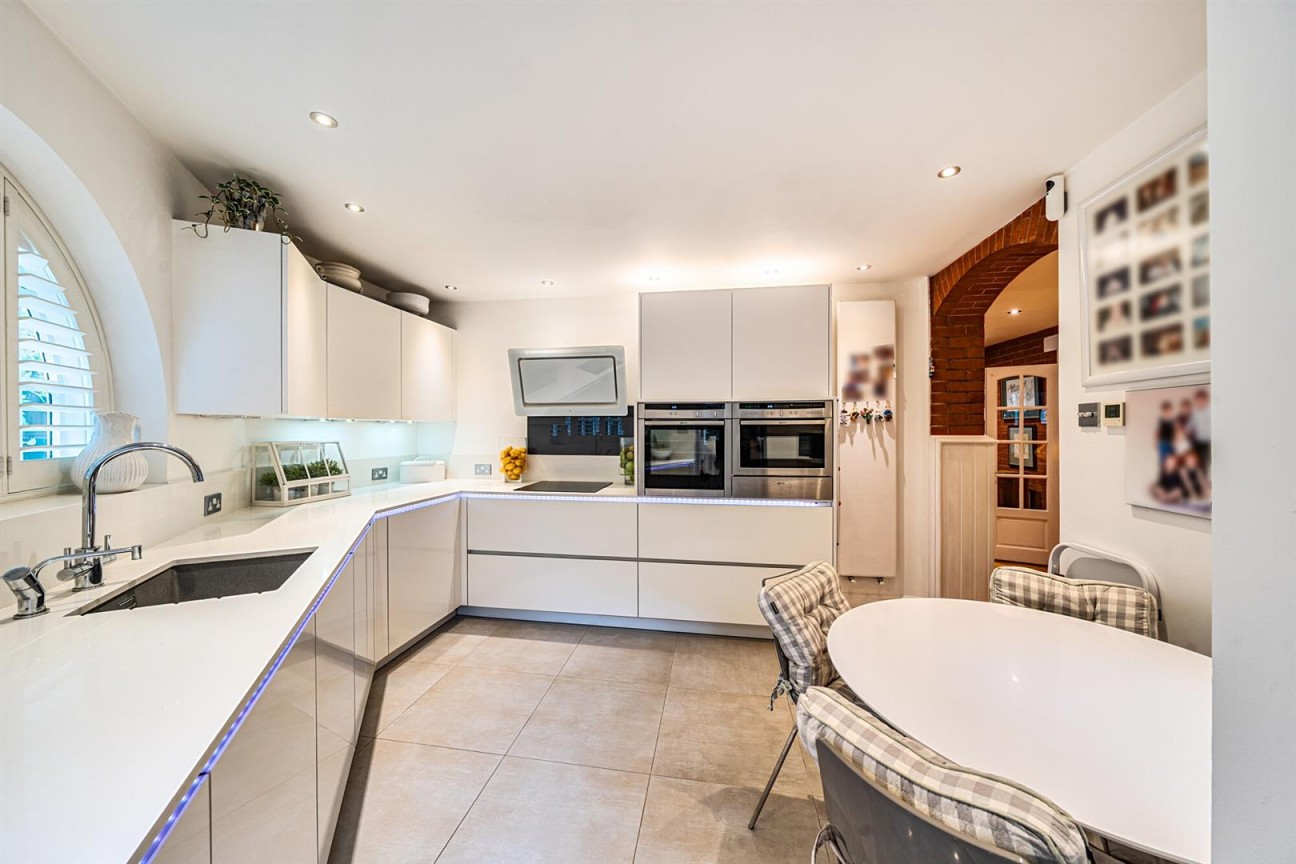 Grace Avenue, Shenley