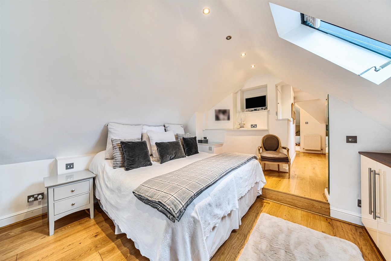 Grace Avenue, Shenley