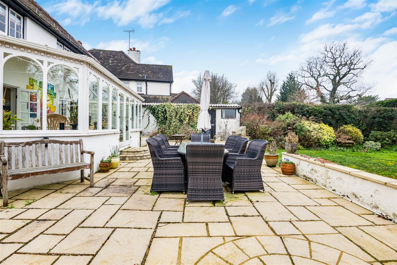 The Rose Walk, Radlett