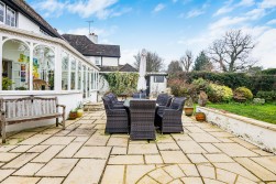 The Rose Walk, Radlett