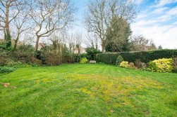 The Rose Walk, Radlett