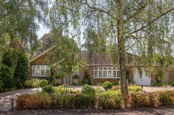 Homefield Road, Radlett