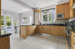 Gills Hill, Radlett