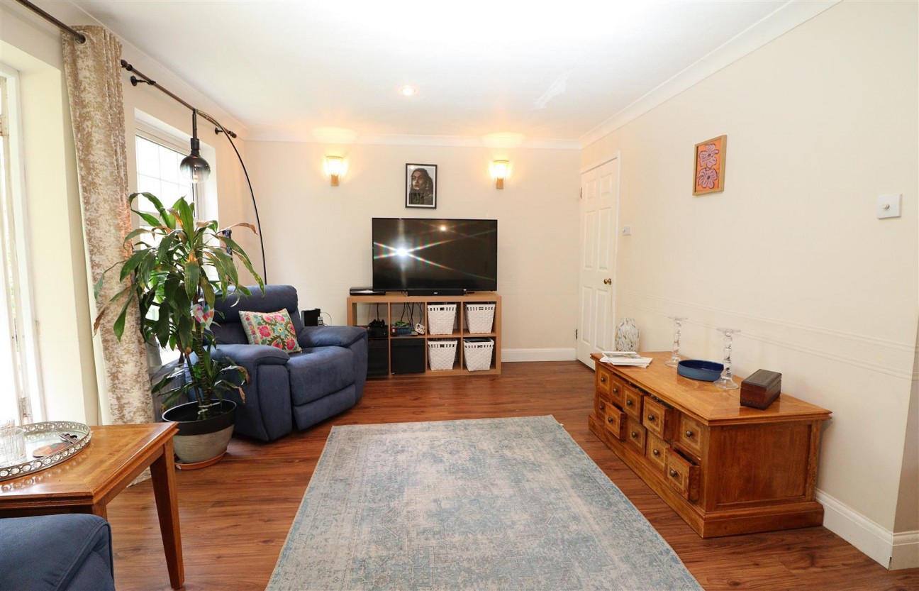 Berkeley Close, Elstree, Borehamwood